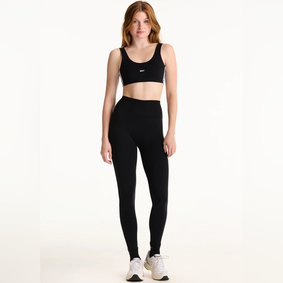 SET Active Black two piece set - Picture 9 of 9